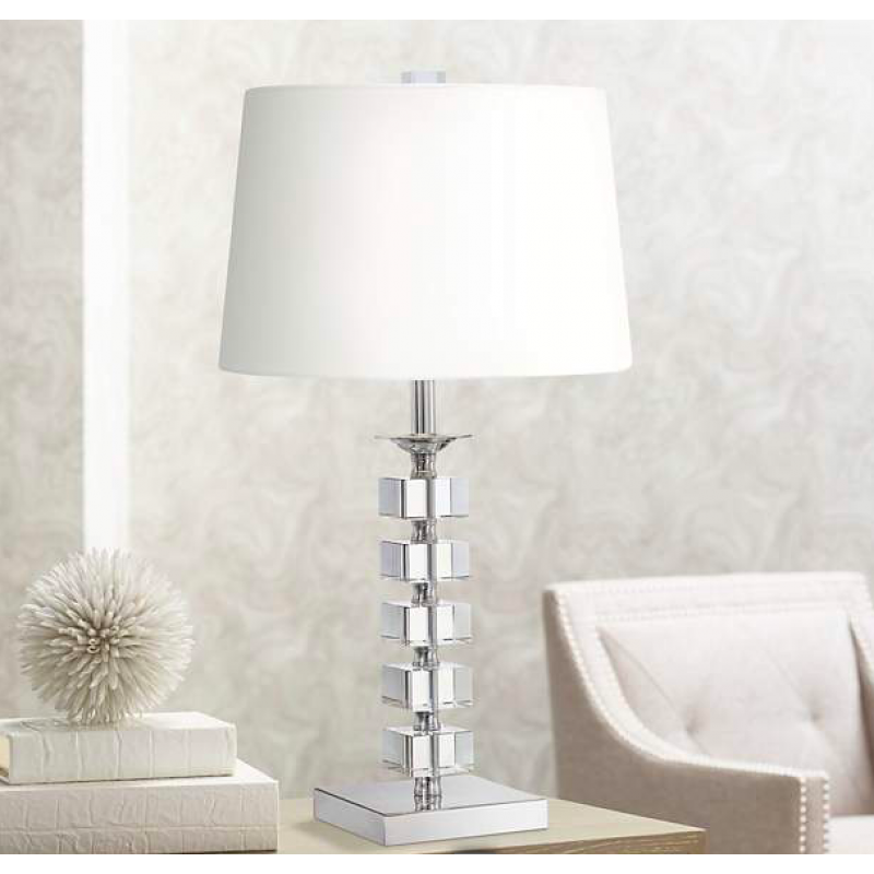 AM400 TACKED TABLE LAMP