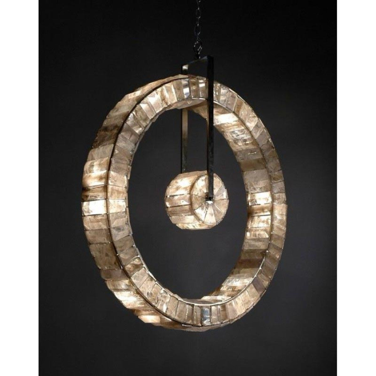 AM7400 Lustre Orbitre