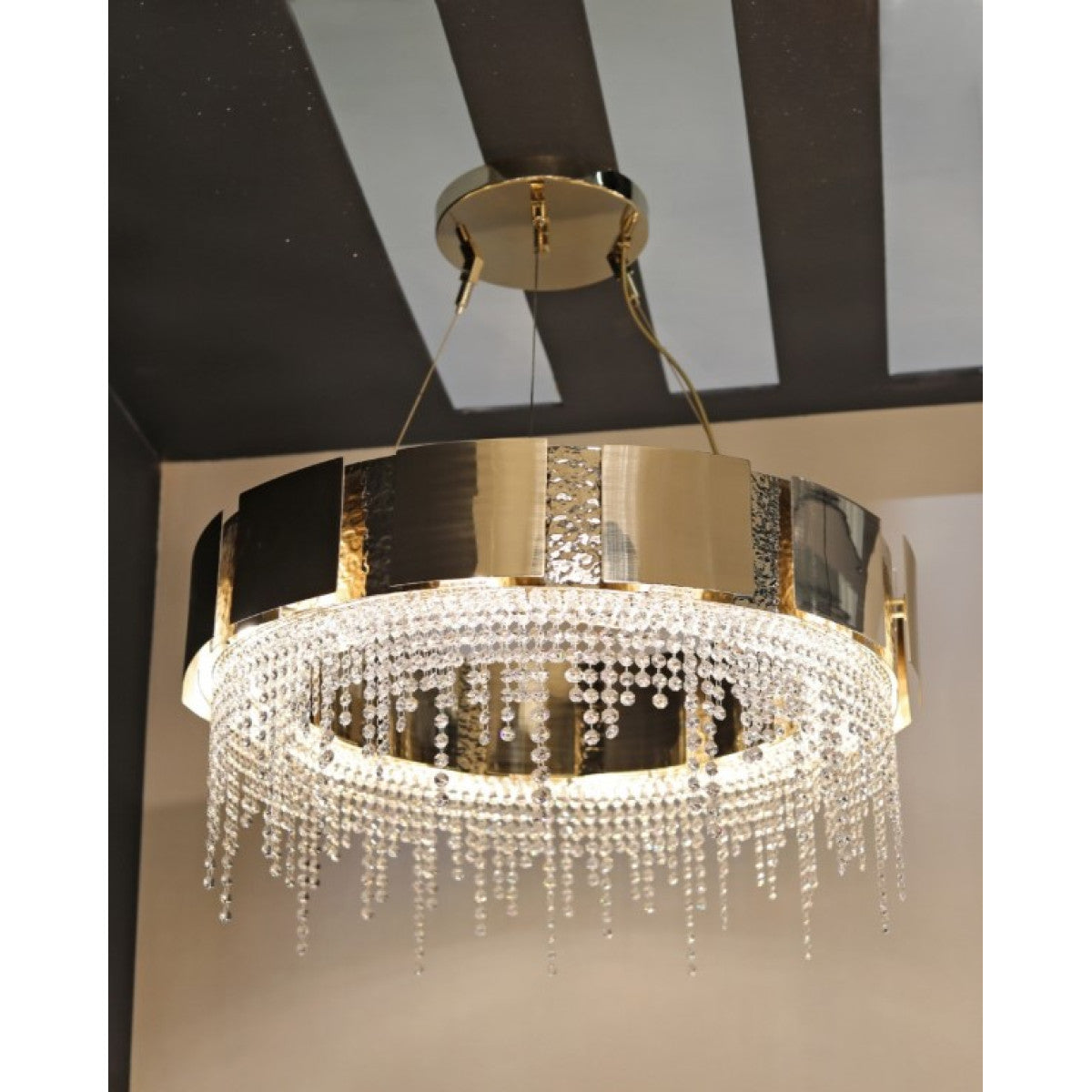 AM0320 Viliya Chandelier