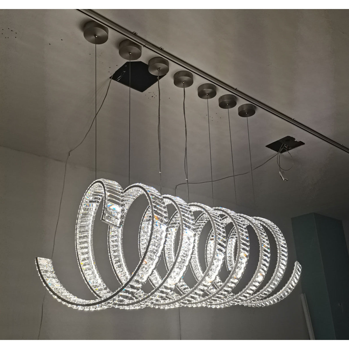 AM2822 Swirl Luxury