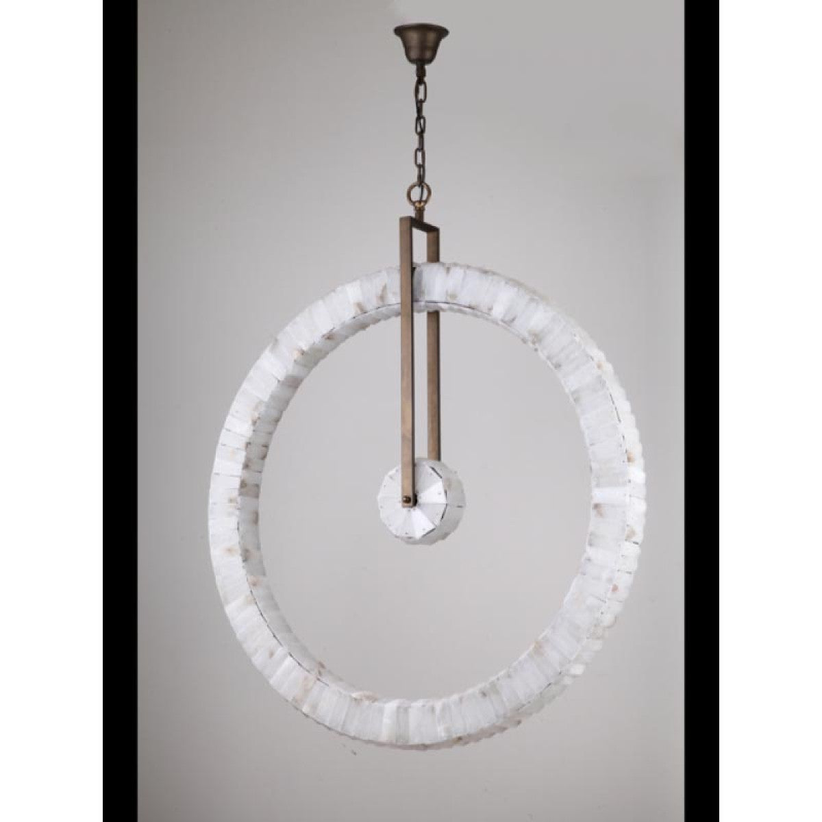 AM7400 Lustre Orbitre