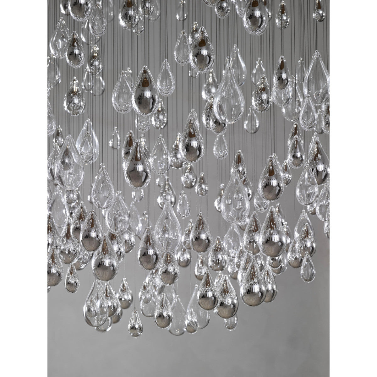 DV3942 Droplets Sculpture