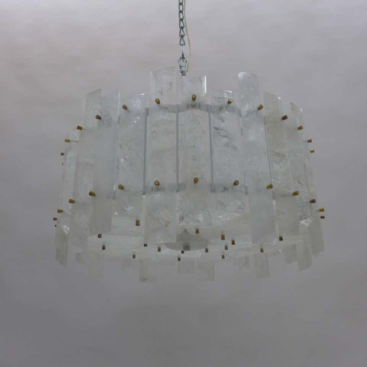 IQ2148 Rock Crystal