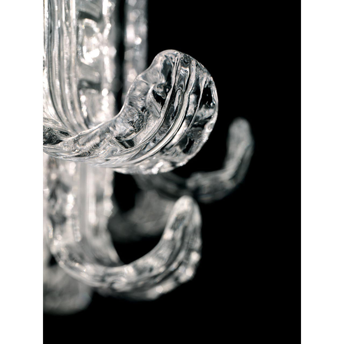 IQ3414 Crystal Tiered