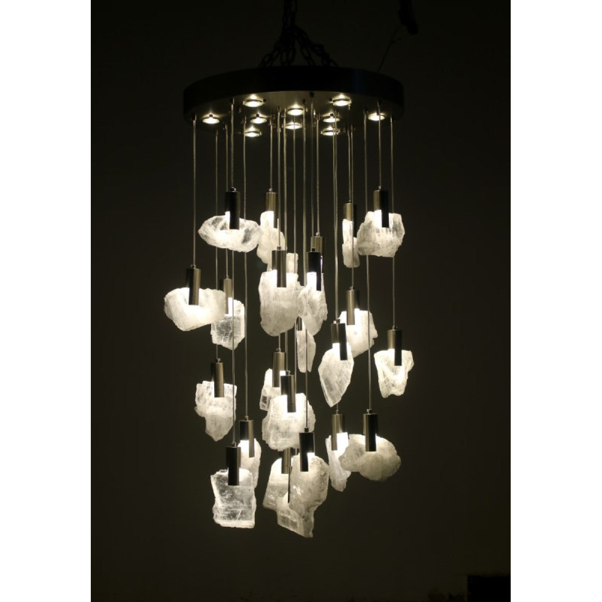 IQ8442 Moonlight Santana Selenite
