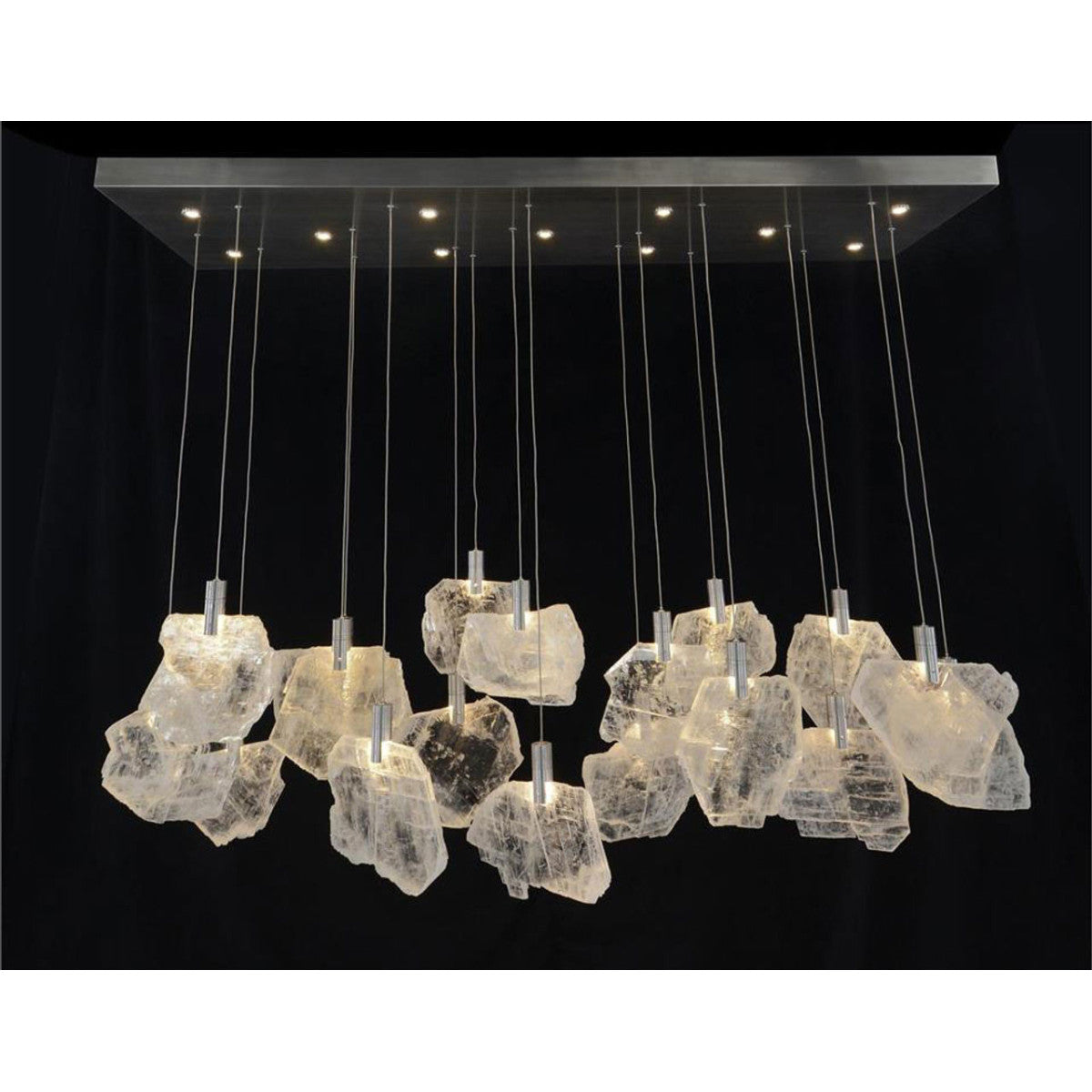 IQ8442 Moonlight Santana Selenite