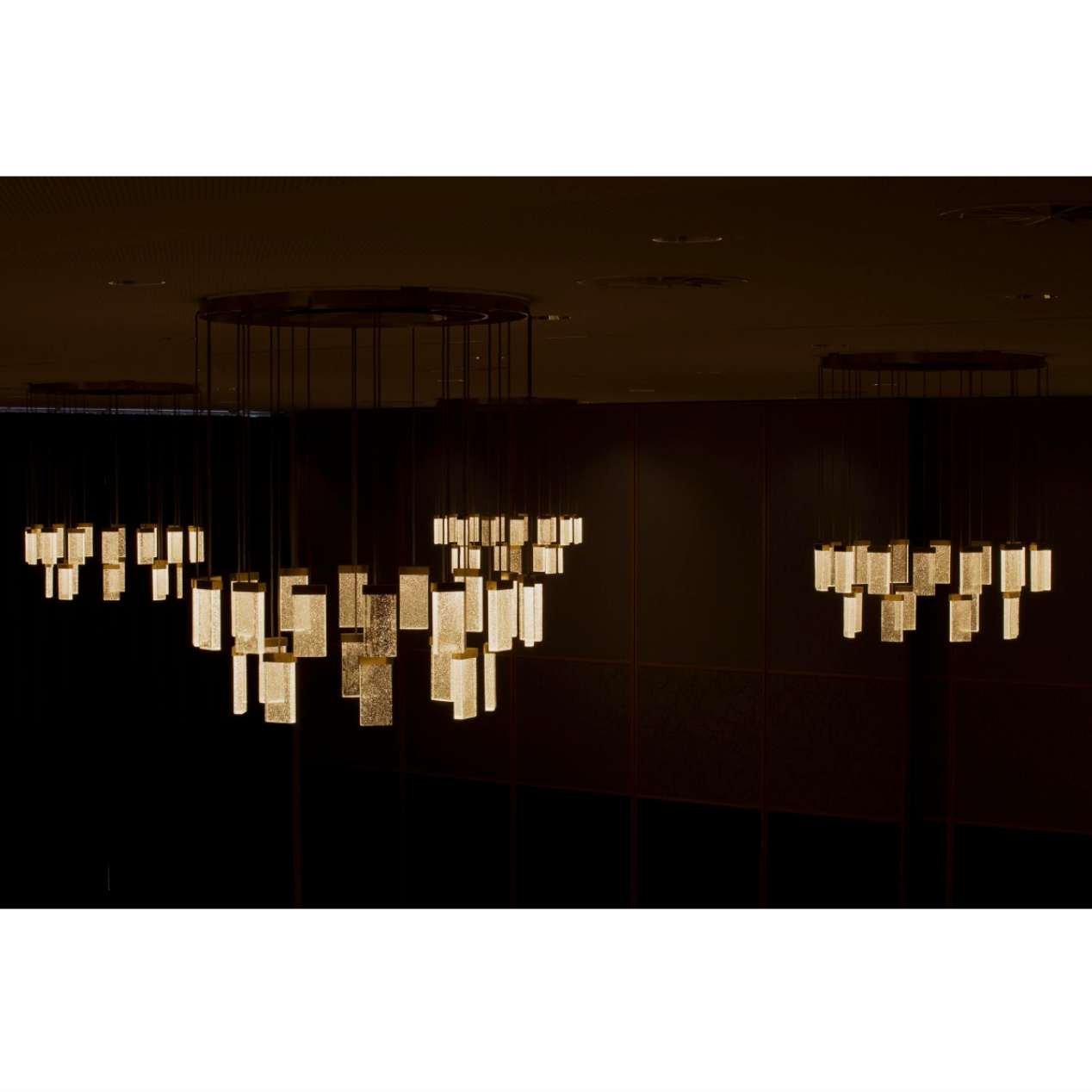 QZ2304 GRAND CRU HAND MADE GLASS RING PENDANT CHANDELIER