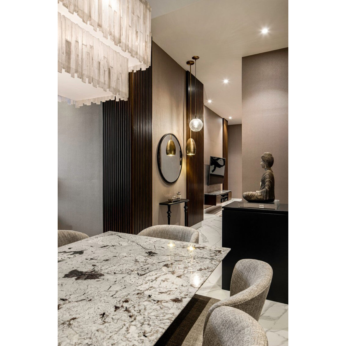 IQ2874 Bnidrar Selenite 3 Tier