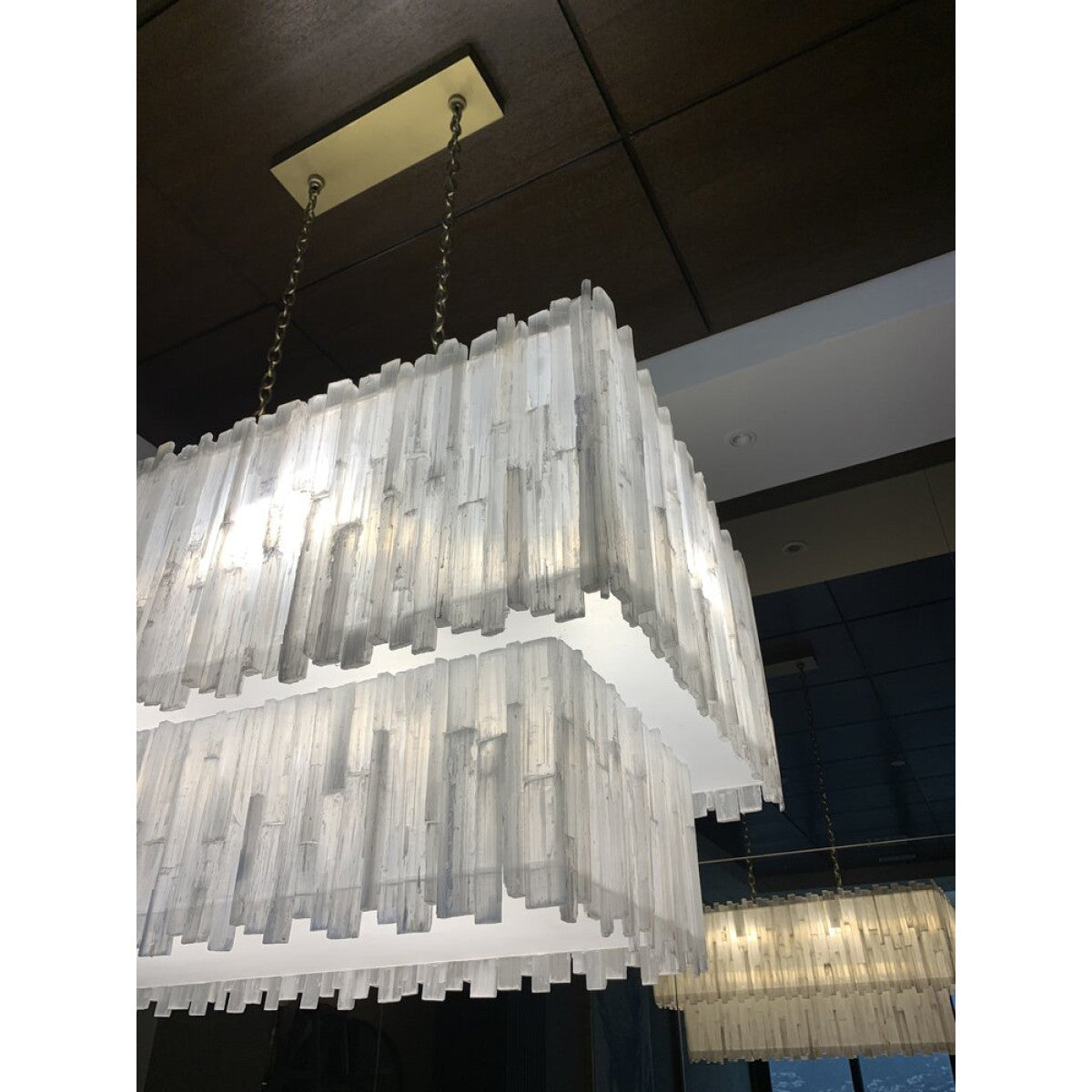 IQ2874 Bnidrar Selenite 3 Tier