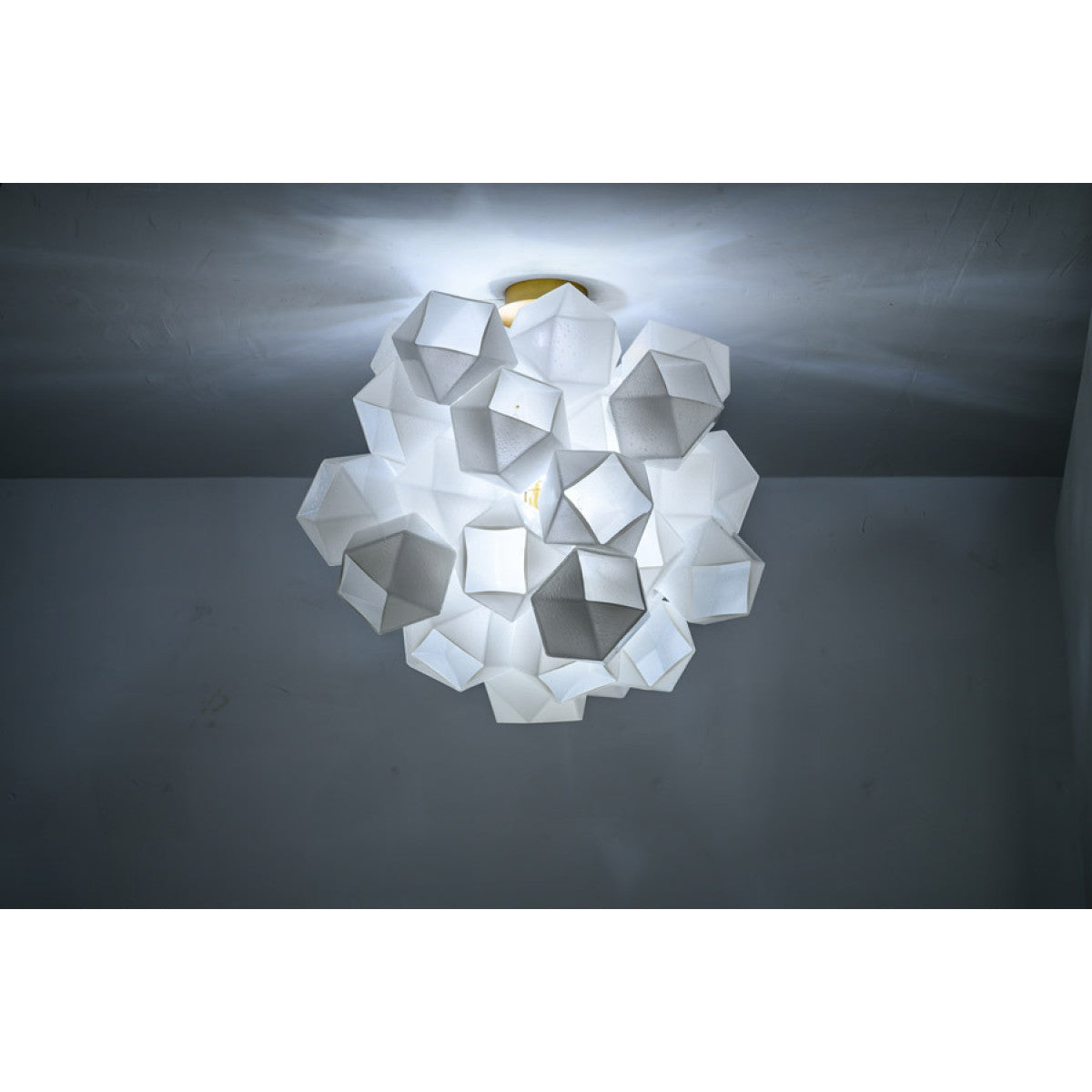 JT252 Faceted Cluster