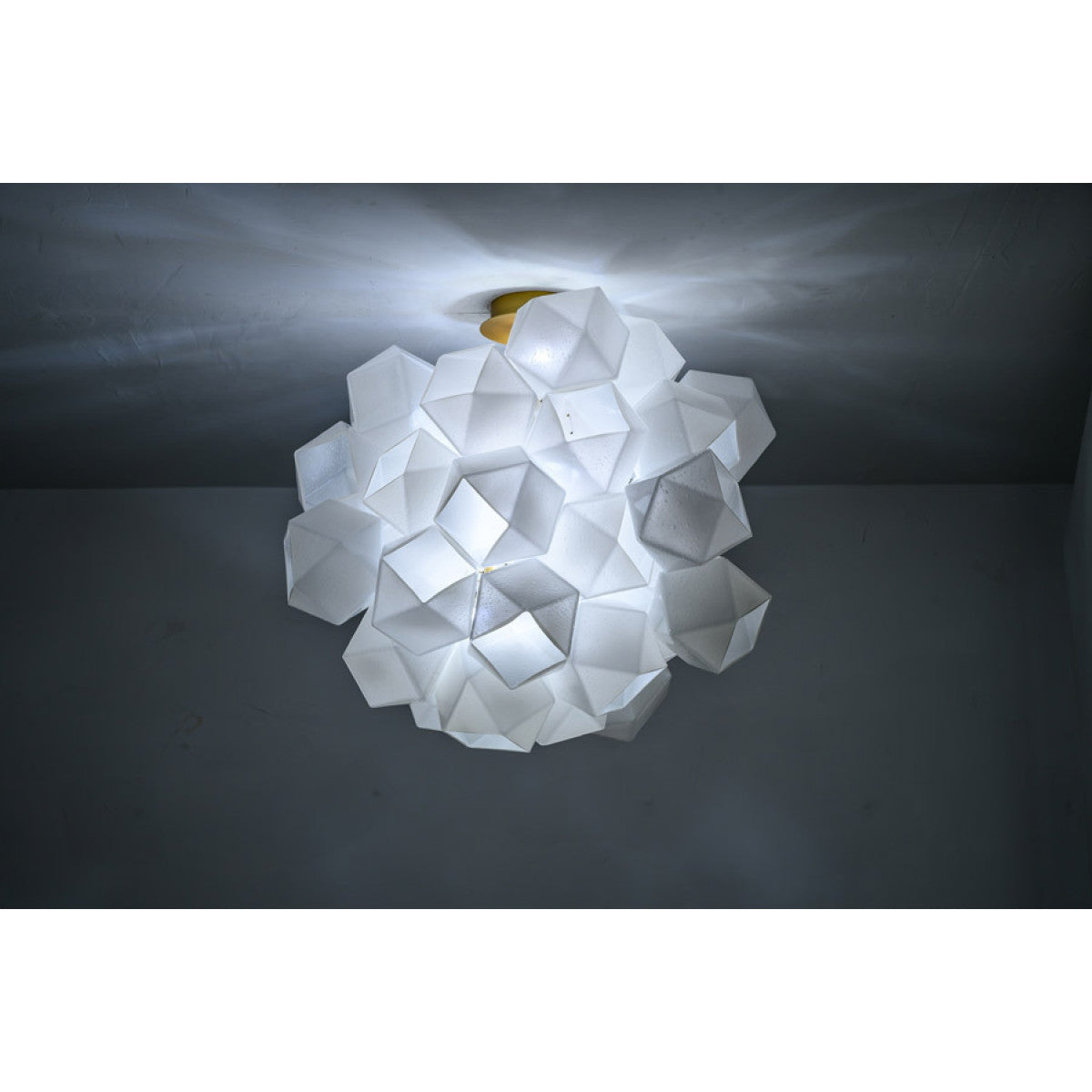 JT252 Faceted Cluster