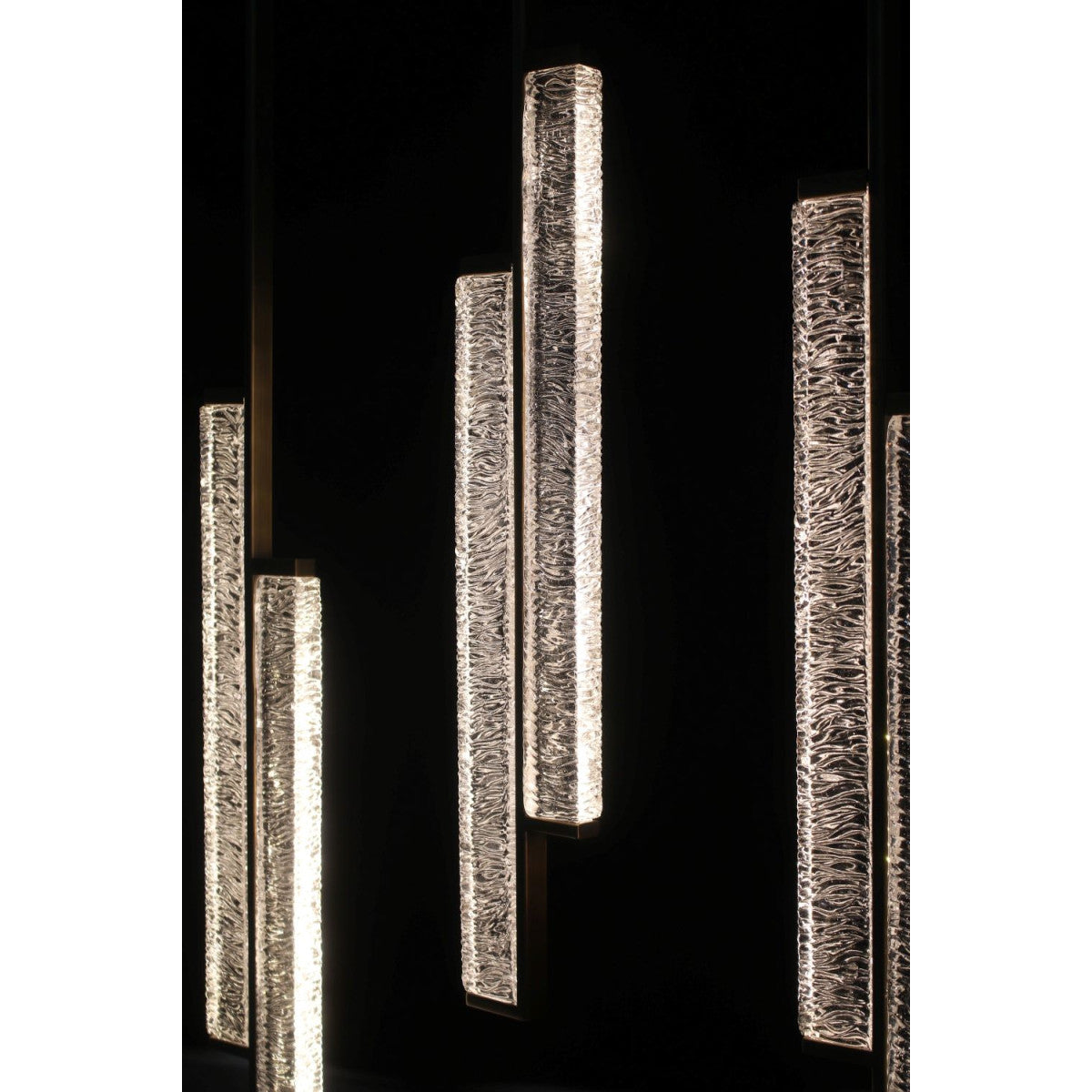 AM09070 Kori Icicles Linear Pendant