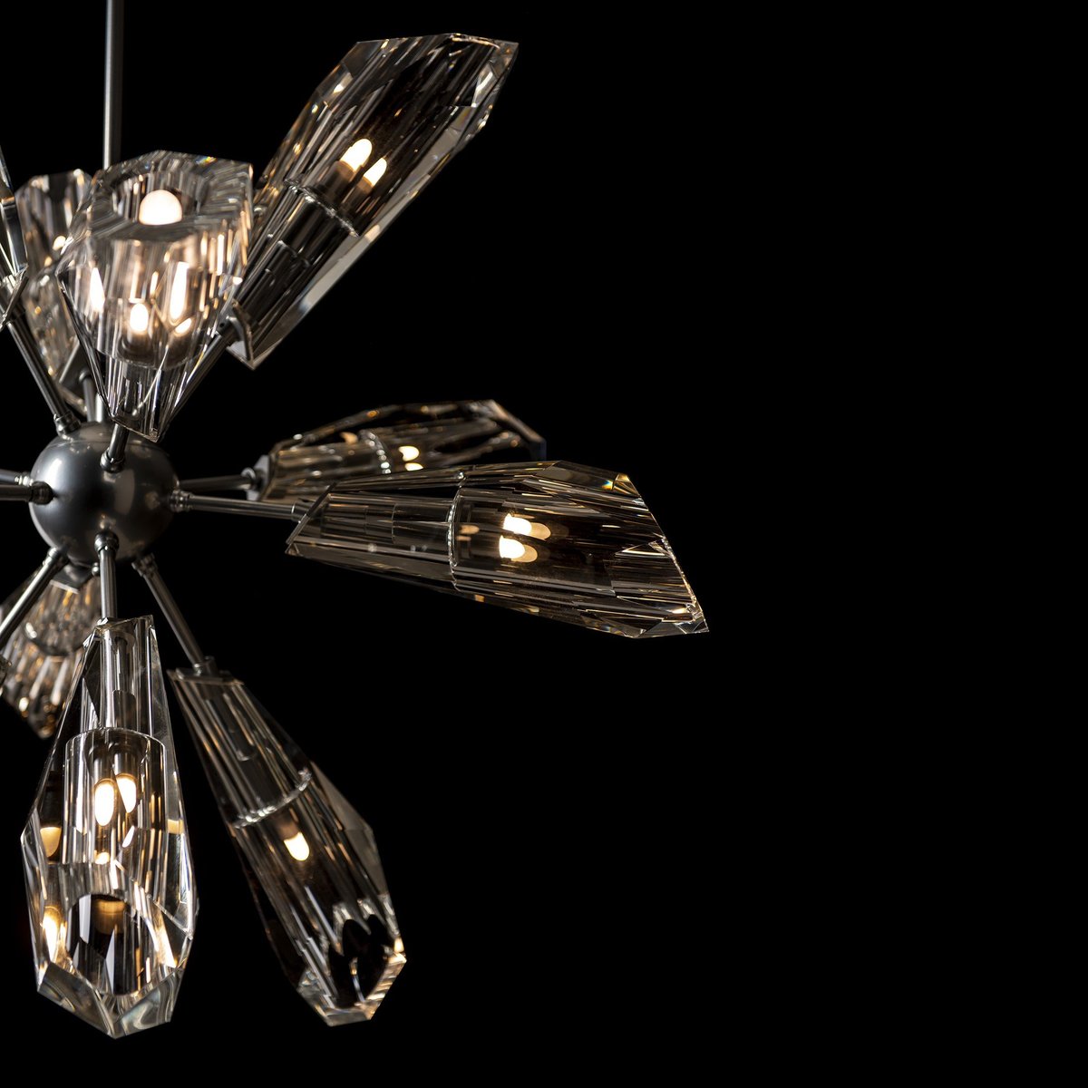 IQ3903 Luma Starburst Pendant